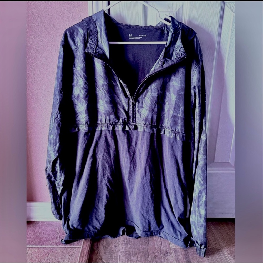 Dark Grey/Camoflauge Cotton Blend Under Armour jacket size XL